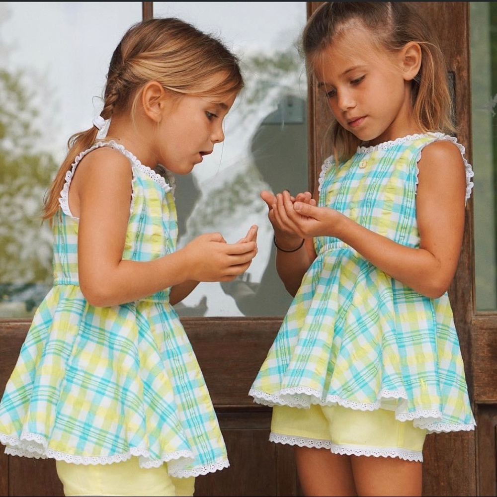 Well Dressed Wolf Apple Innocence